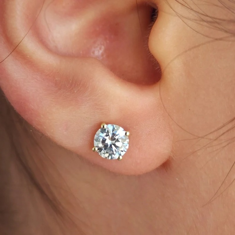 Women's 0.5/1/2/3 Carat 925 Silver Classic Synthetic Zirconia Stud Earrings
